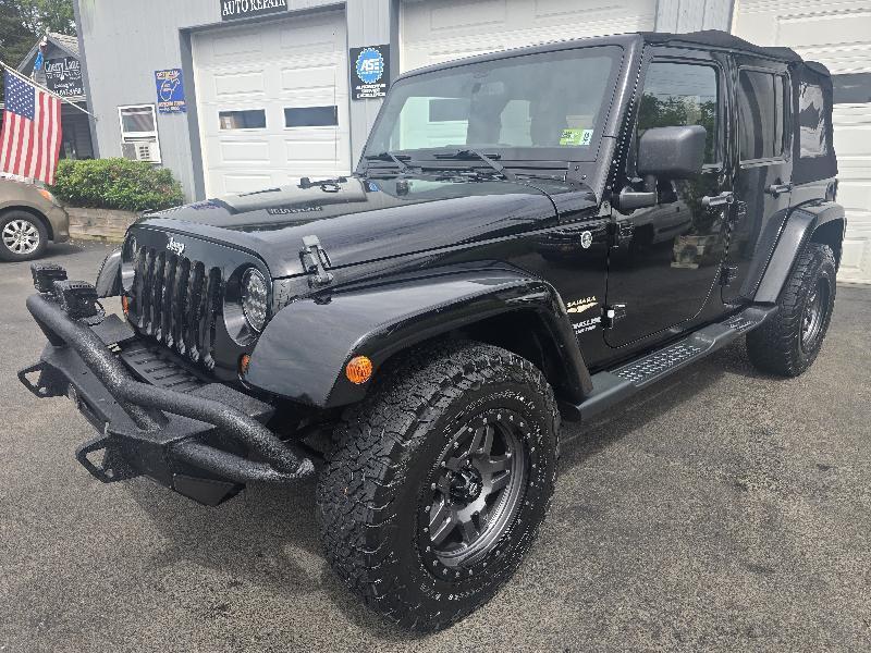 Jeep Wrangler Unlimited Sahara 4WD 2013