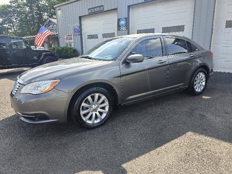 2013 Chrysler 200 Touring