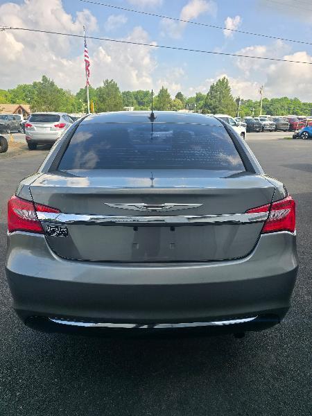 Chrysler 200 Touring 2013