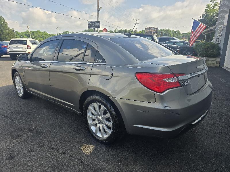 Chrysler 200 Touring 2013