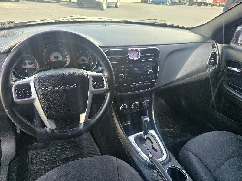 Chrysler 200 Touring 2013