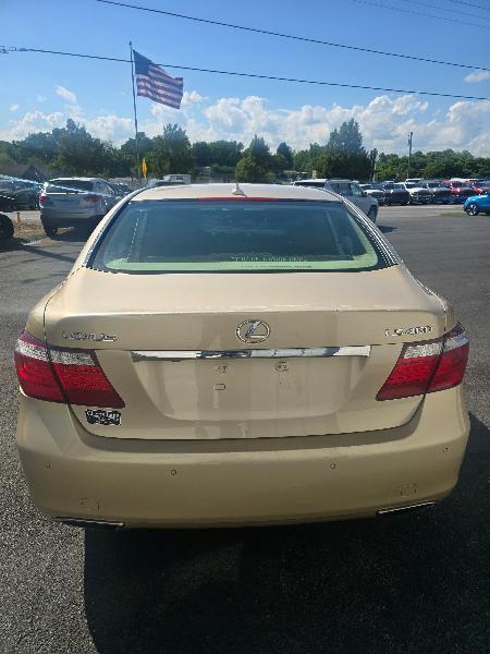Lexus LS 460 Luxury Sedan 2007
