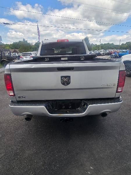 RAM 1500 Tradesman Quad Cab 4WD 2014