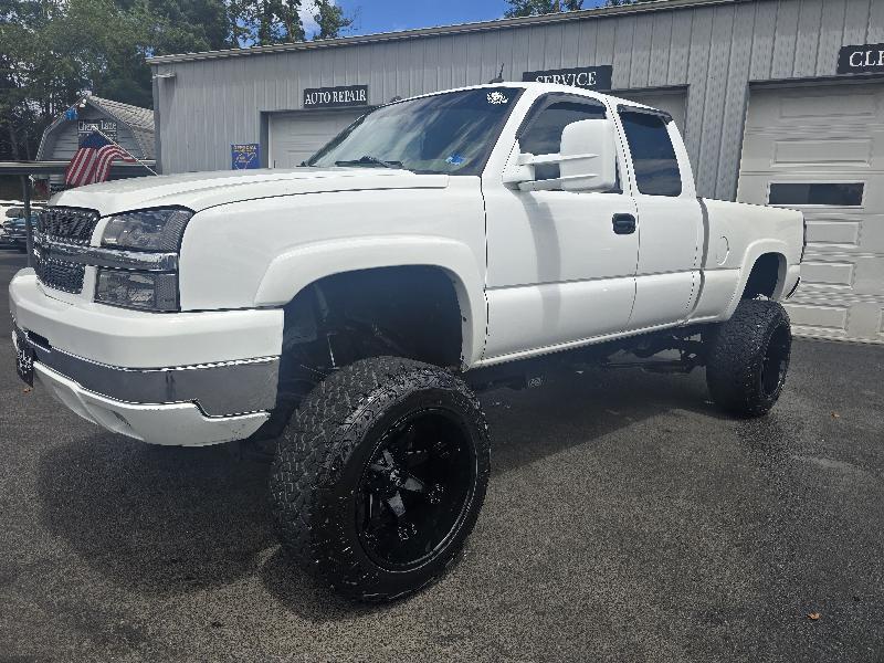 Chevrolet Silverado 2500HD LT Ext. Cab Long Bed 4WD 2004