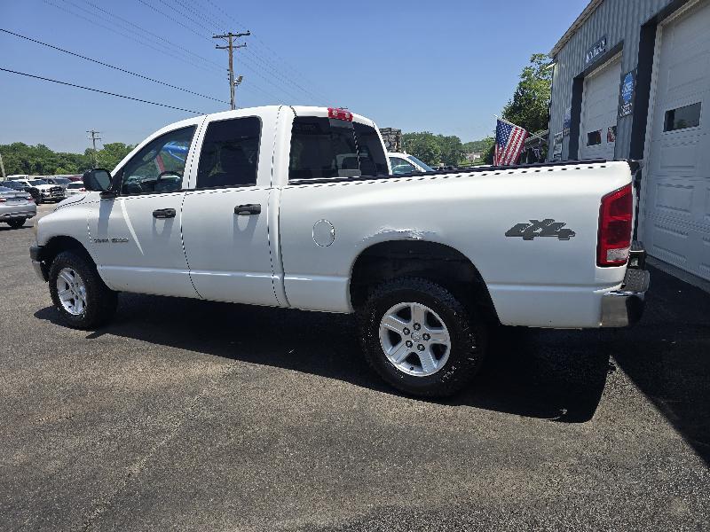 Dodge Ram 1500 ST Quad Cab 4WD 2006