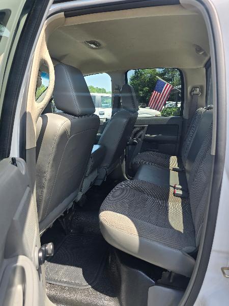 Dodge Ram 1500 ST Quad Cab 4WD 2006