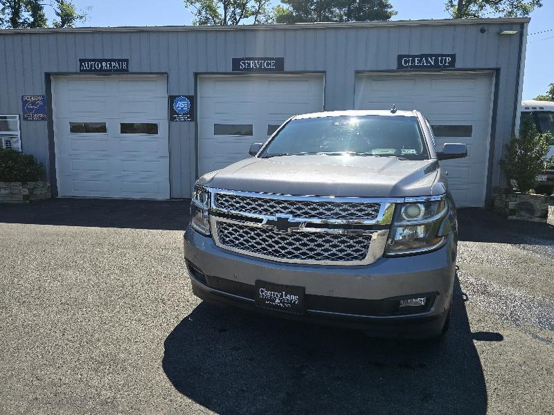 Chevrolet Suburban LT 4WD 2018