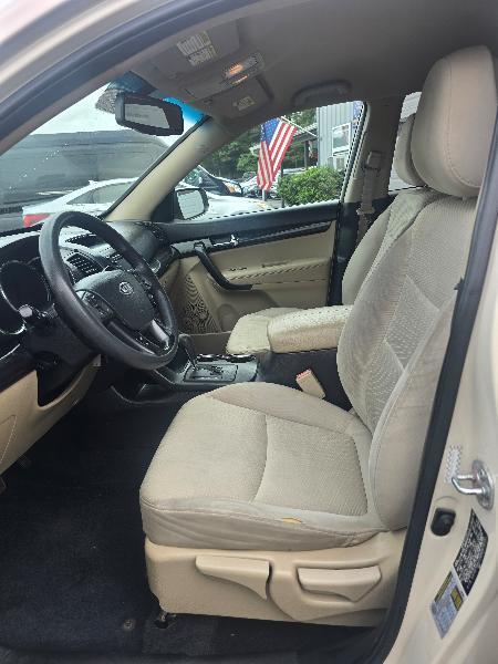 Kia Sorento LX 4WD 2011