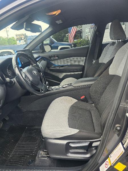 Toyota C-HR LE 2019