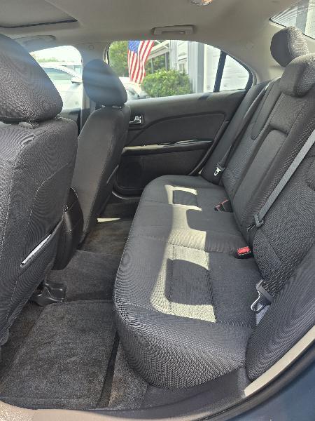 Ford Fusion I4 SE 2011