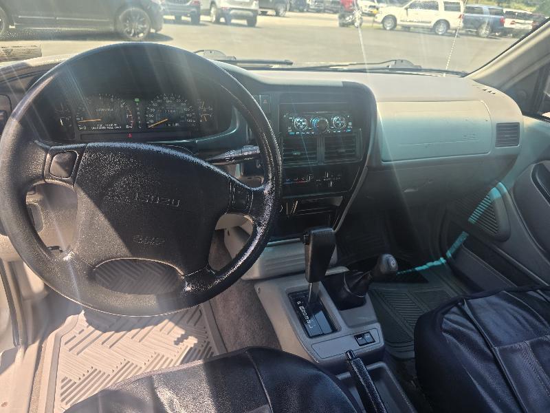 Isuzu Rodeo S 4WD 1997