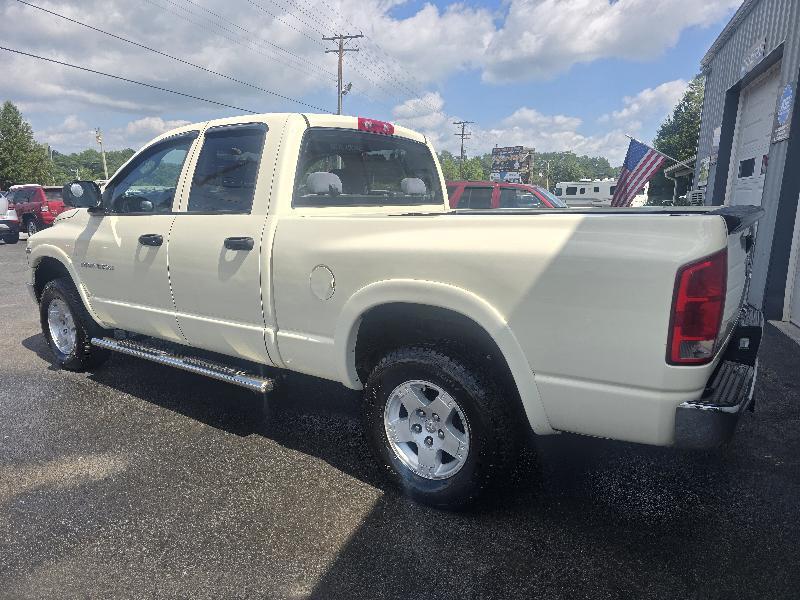 Dodge Ram 1500 ST Quad Cab Long Bed 4WD 2005