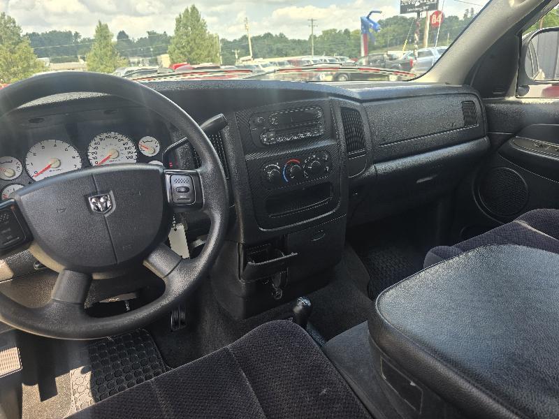 Dodge Ram 1500 ST Quad Cab Long Bed 4WD 2005