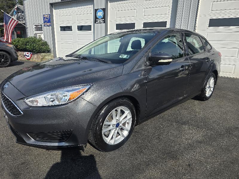 2016 Ford Focus SE Sedan
