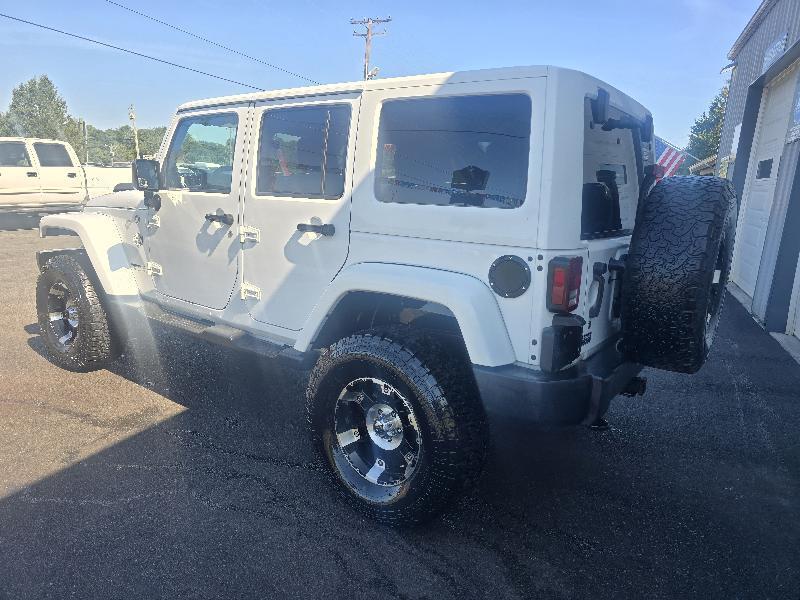 Jeep Wrangler Unlimited Sahara 4WD 2012