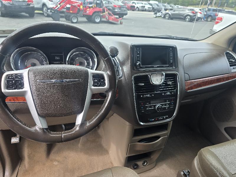 Chrysler Town & Country Touring 2016