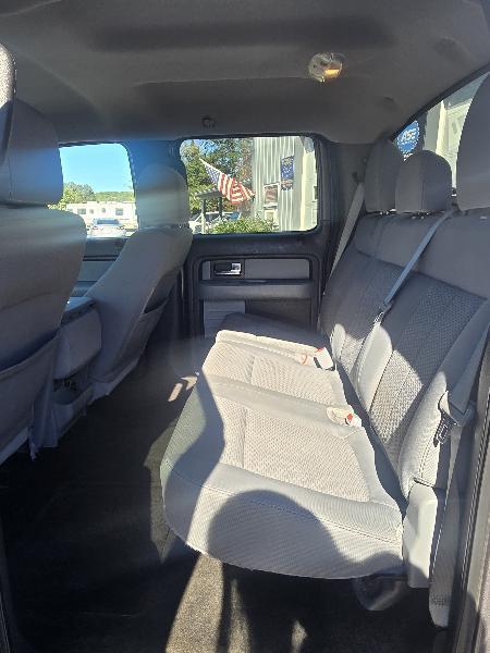 Ford F-150 2WD SuperCrew 139" XLT 2012