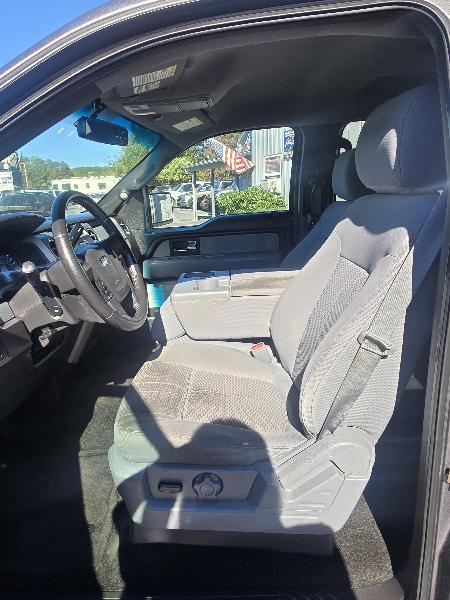 Ford F-150 2WD SuperCrew 139" XLT 2012