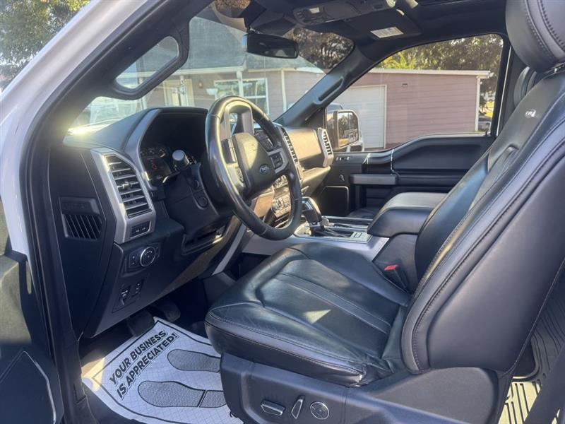 Ford F-150 4WD SuperCrew 145" Platinum 2019