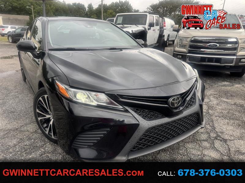 2020 Toyota Camry SE