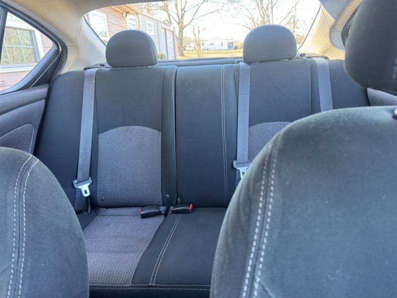 Nissan Versa 1.6 S 5M 2019