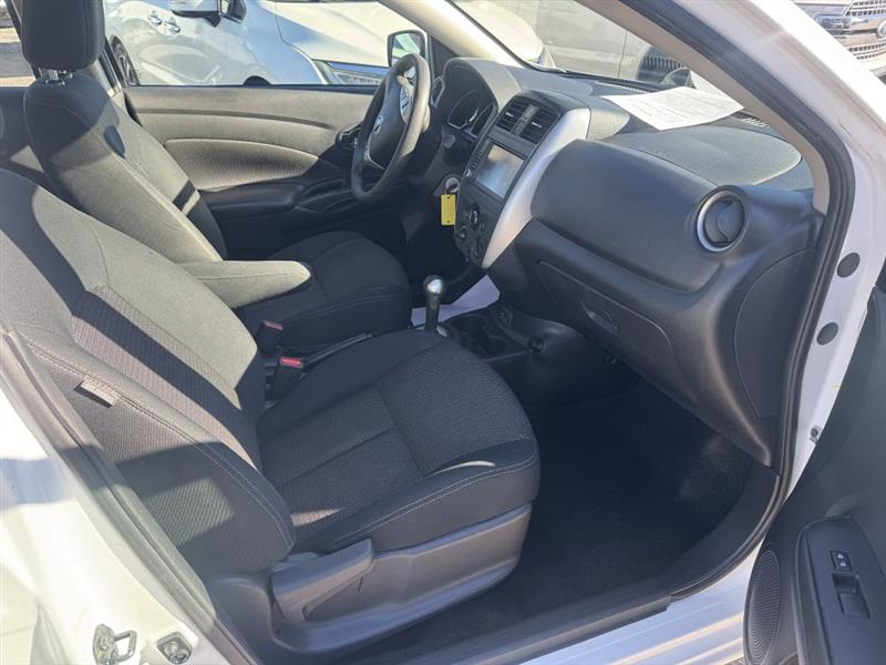 Nissan Versa 1.6 S 5M 2019