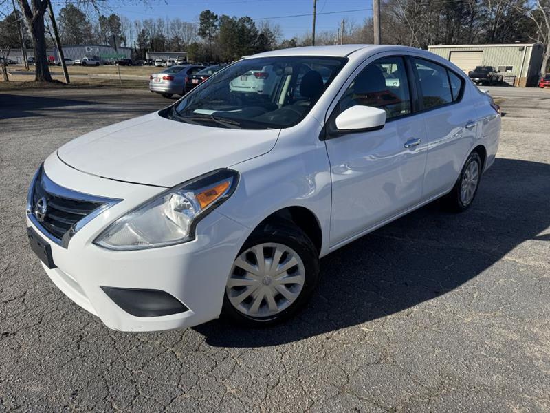 Nissan Versa 1.6 S 5M 2019