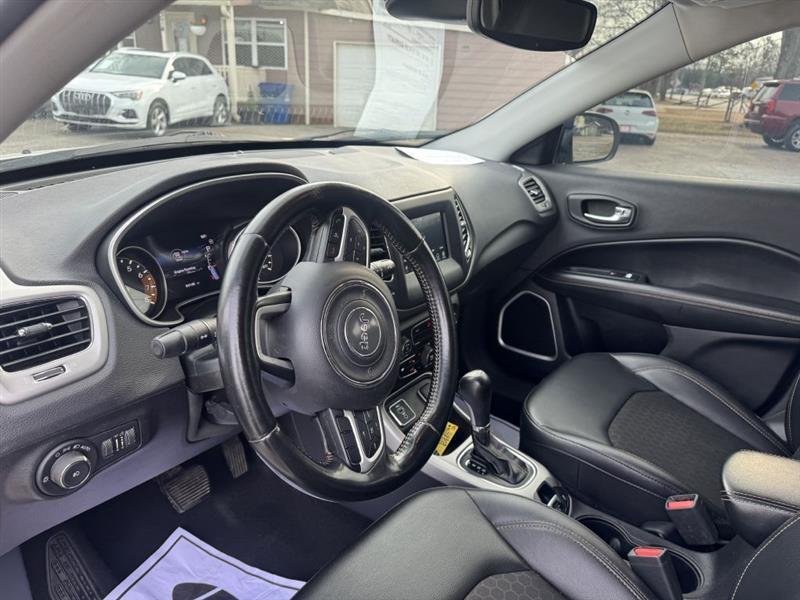 Jeep Compass Latitude FWD 2020