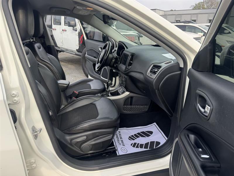 Jeep Compass Latitude FWD 2020