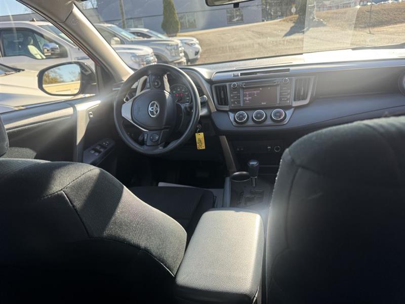 Toyota RAV4 LE AWD 2015