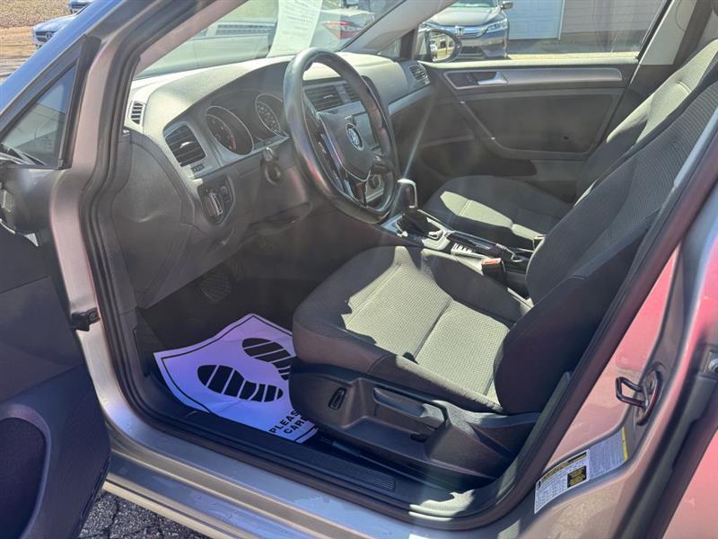 Volkswagen Golf TSI SE 6A 2016