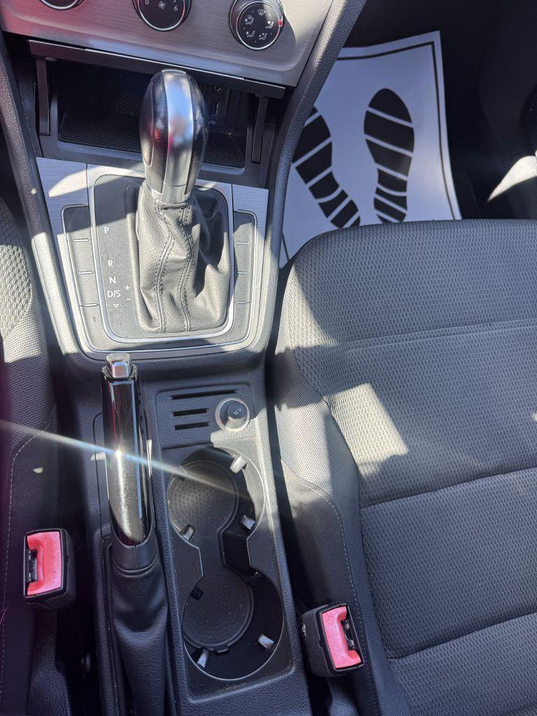 Volkswagen Golf TSI SE 6A 2016