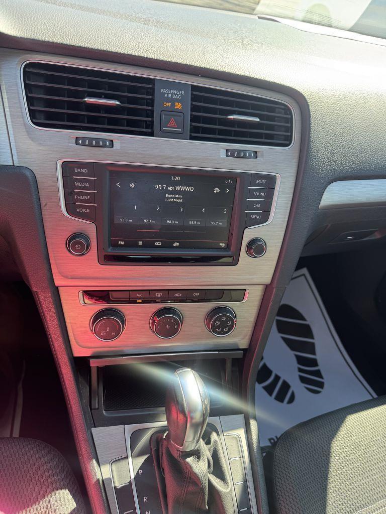 Volkswagen Golf TSI SE 6A 2016