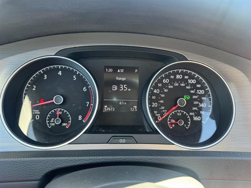 Volkswagen Golf TSI SE 6A 2016