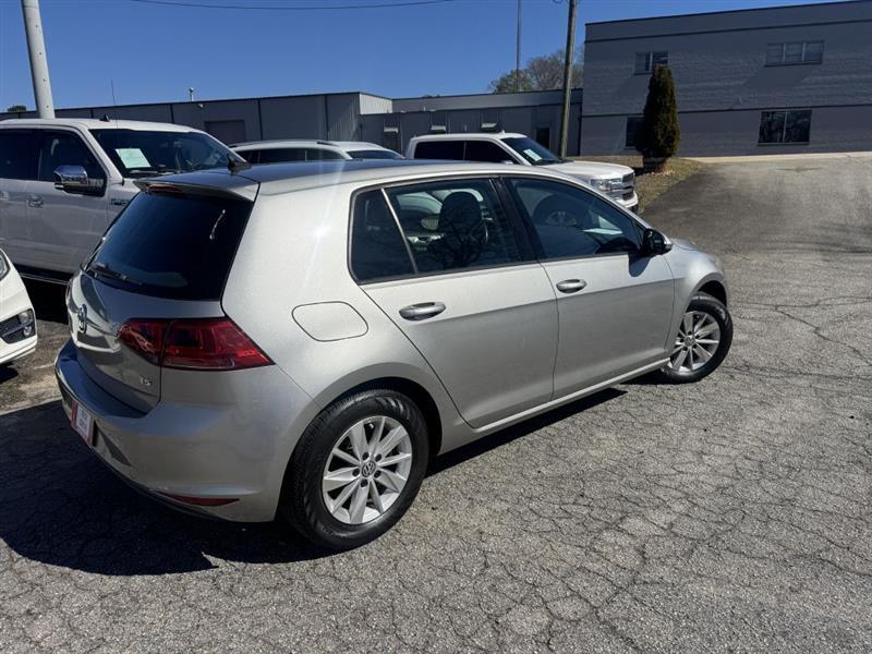 Volkswagen Golf TSI SE 6A 2016