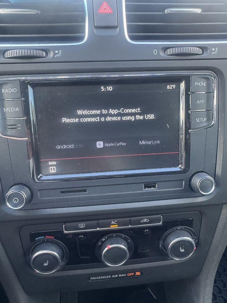 Volkswagen GTI 4-door 2012