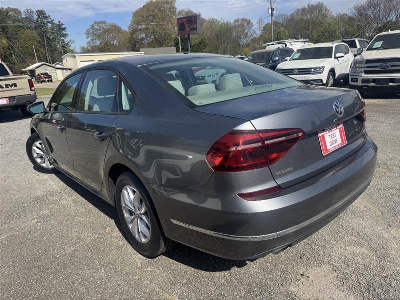 Volkswagen Passat S 2018