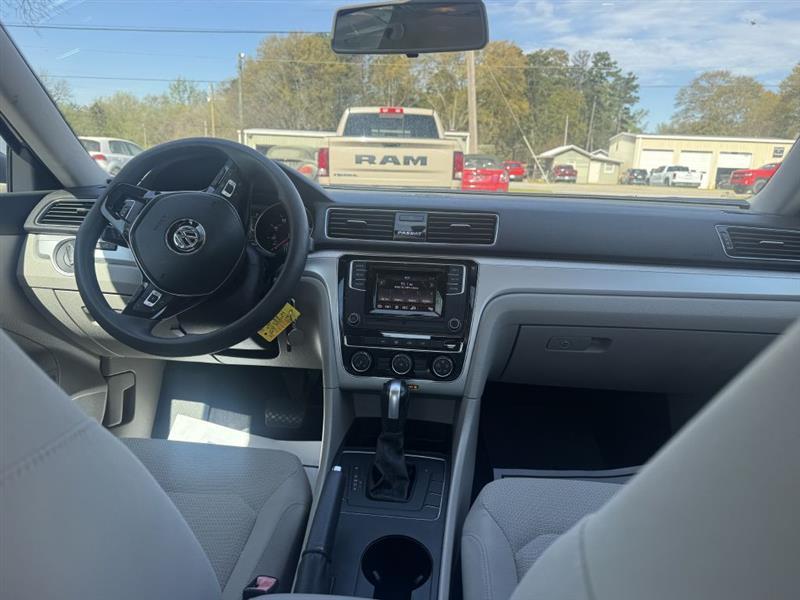 Volkswagen Passat S 2018