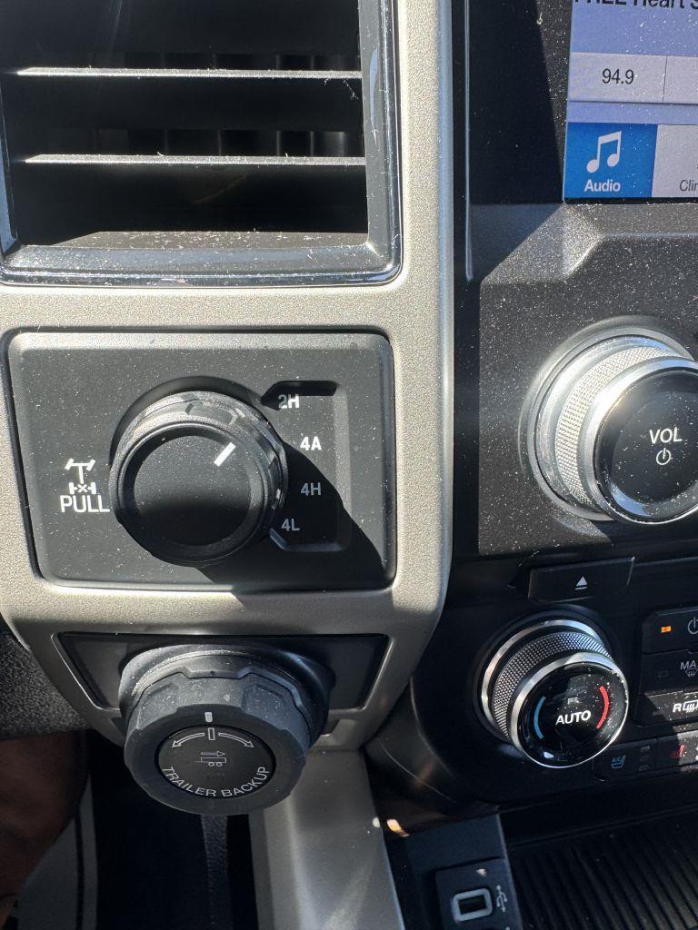 Ford F-150 Lariat SuperCrew 6.5-ft. Bed 4WD 2017