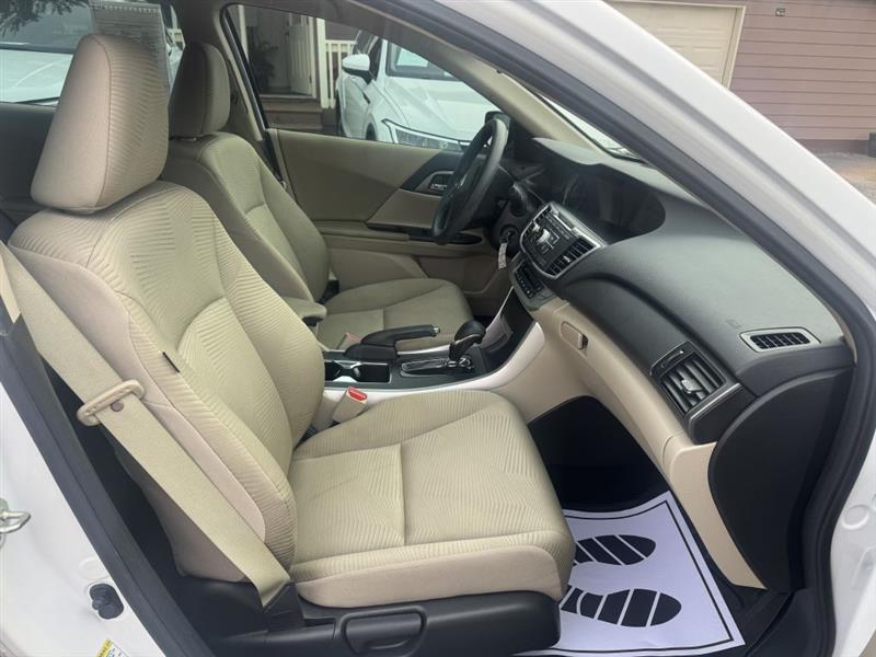 Honda Accord LX Sedan CVT 2014