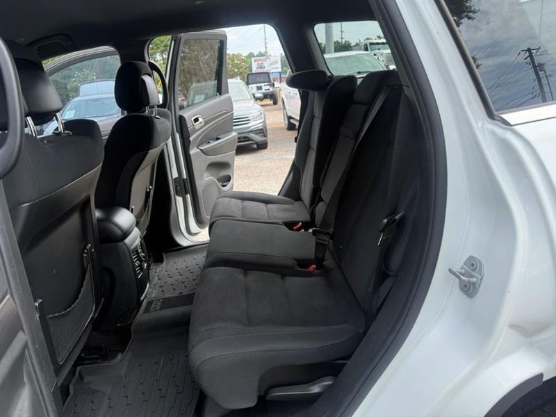 Jeep Grand Cherokee Laredo 2WD 2017