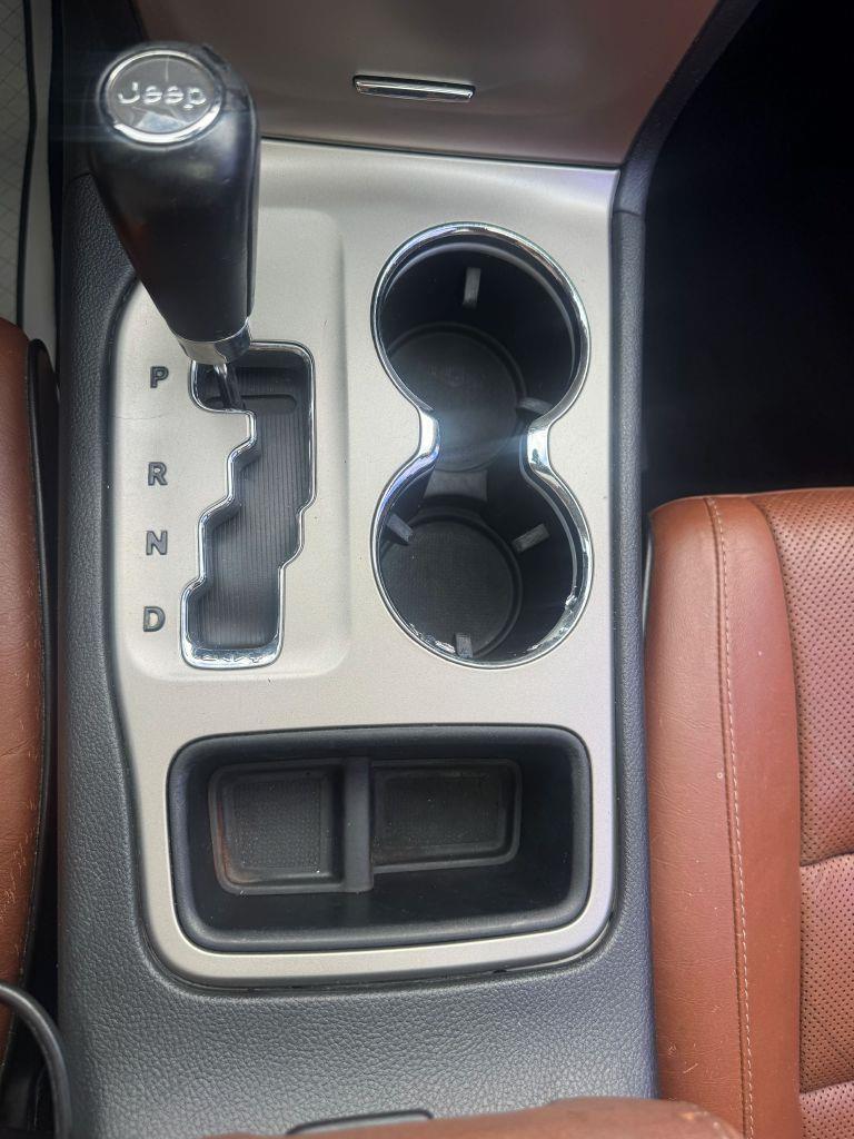 Jeep Grand Cherokee Overland 2WD 2013