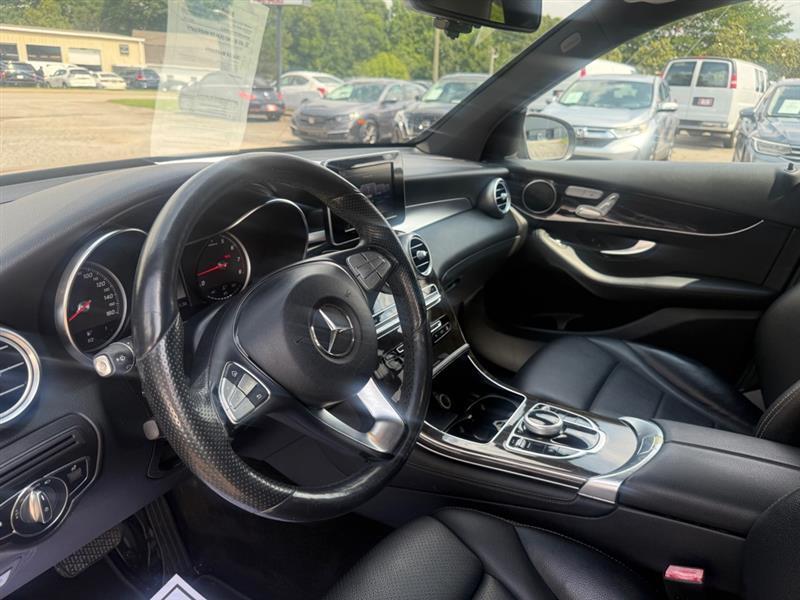 Mercedes-Benz GLC-Class GLC300 4MATIC 2017