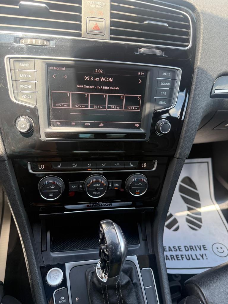 Volkswagen Golf R Base 2016