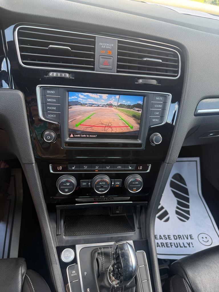 Volkswagen Golf R Base 2016