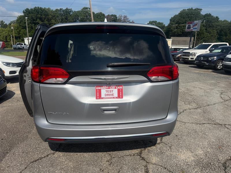 Chrysler Pacifica Touring-L 2017