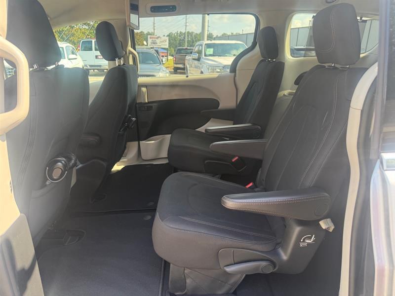 Chrysler Pacifica Touring-L 2017