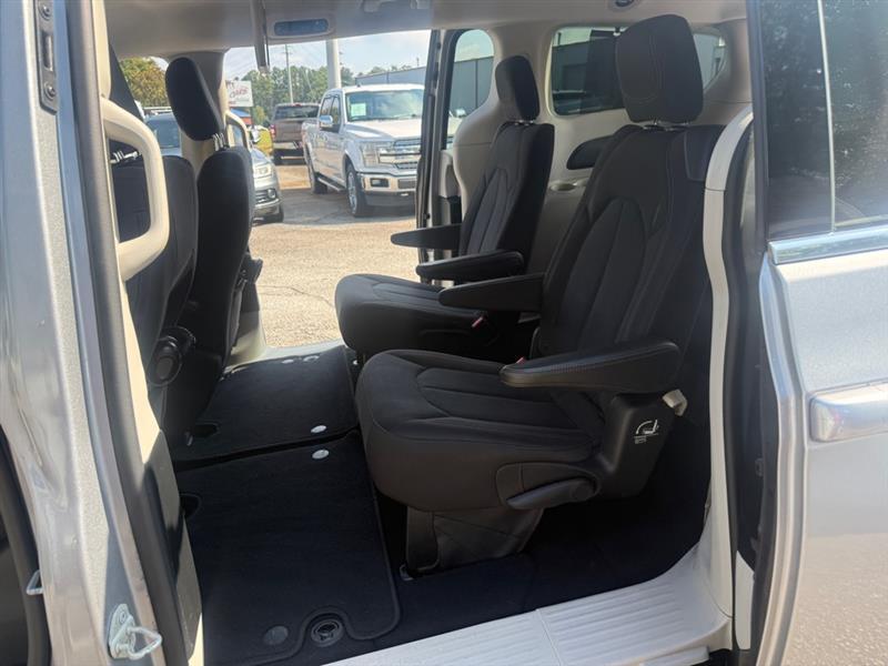 Chrysler Pacifica Touring-L 2017