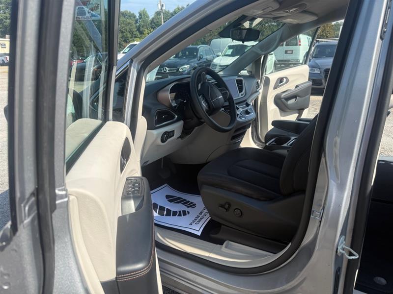 Chrysler Pacifica Touring-L 2017