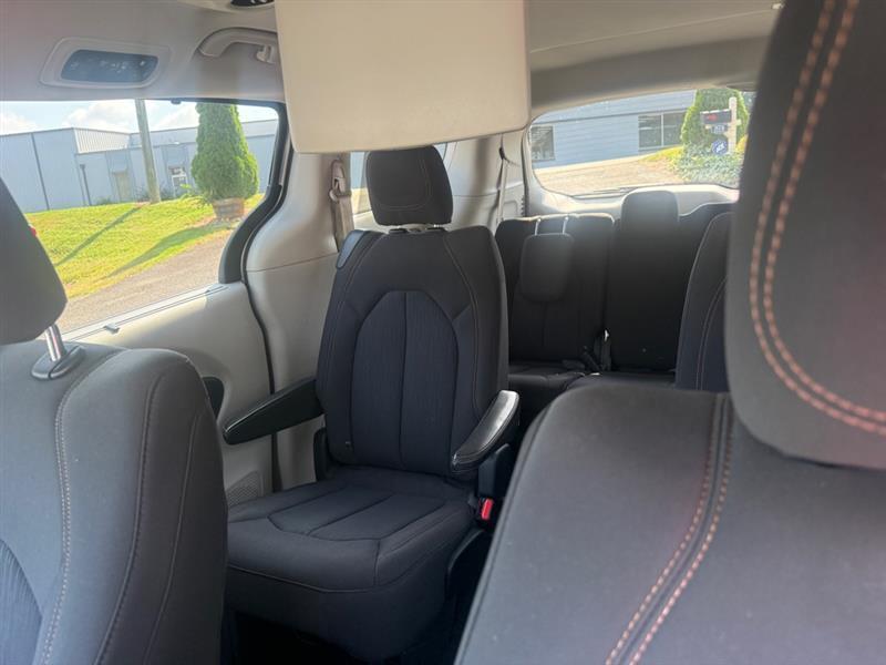 Chrysler Pacifica Touring-L 2017